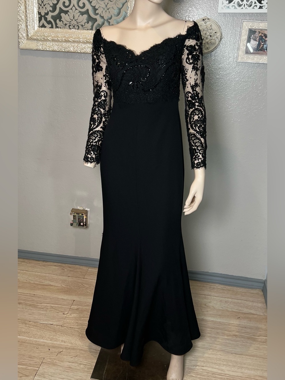 Demure Elegant Black Lace Evening Gown - Long Sleeve Formal Dress